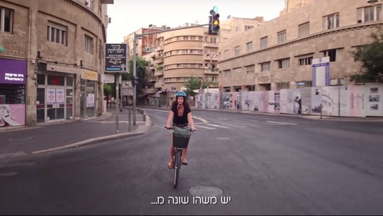 רוכבים לעבודה בגלל שיש משהו שונה ברכיבה על אופניים