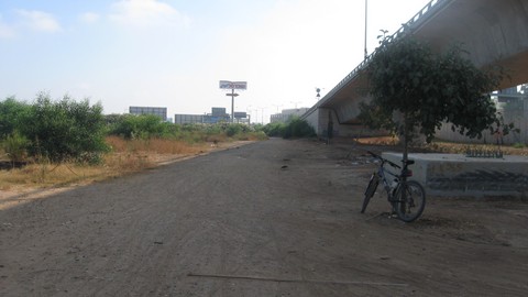 דרך עפר לאופניים מגלילות להרצליה