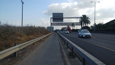 שביל אופניים זמני מוצע בדרך לאזור התעשיה הרצליה פיתוח