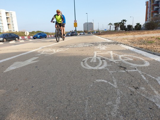 טלאי תיקון שביל אופניים ברחוב 2040 - מקצה שיפורים לא מספק